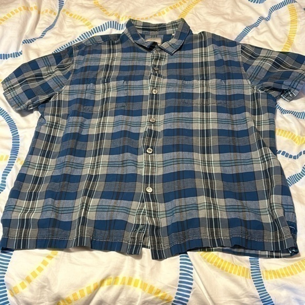 EUC Tommy Bahama Plaid Button Down Shirt SS
